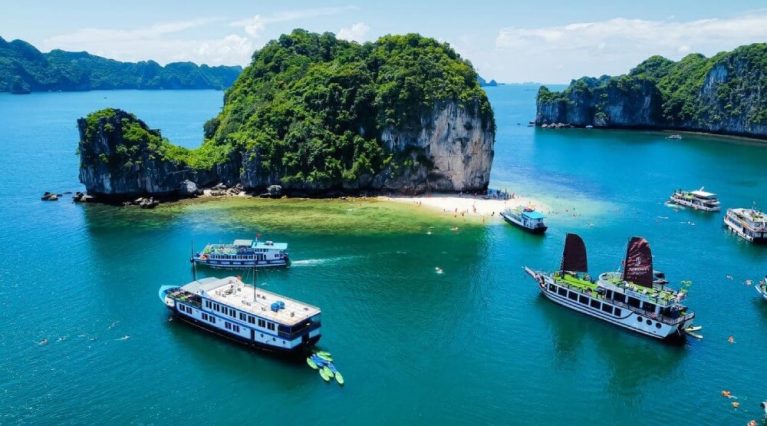 lịch trình 2 ngày 1 đêm với Azura Cruise